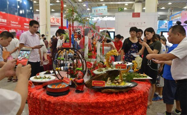 中國美食的風向標，餐飲業(yè)發(fā)展的領航者，中國美食節(jié)20年成就輝煌